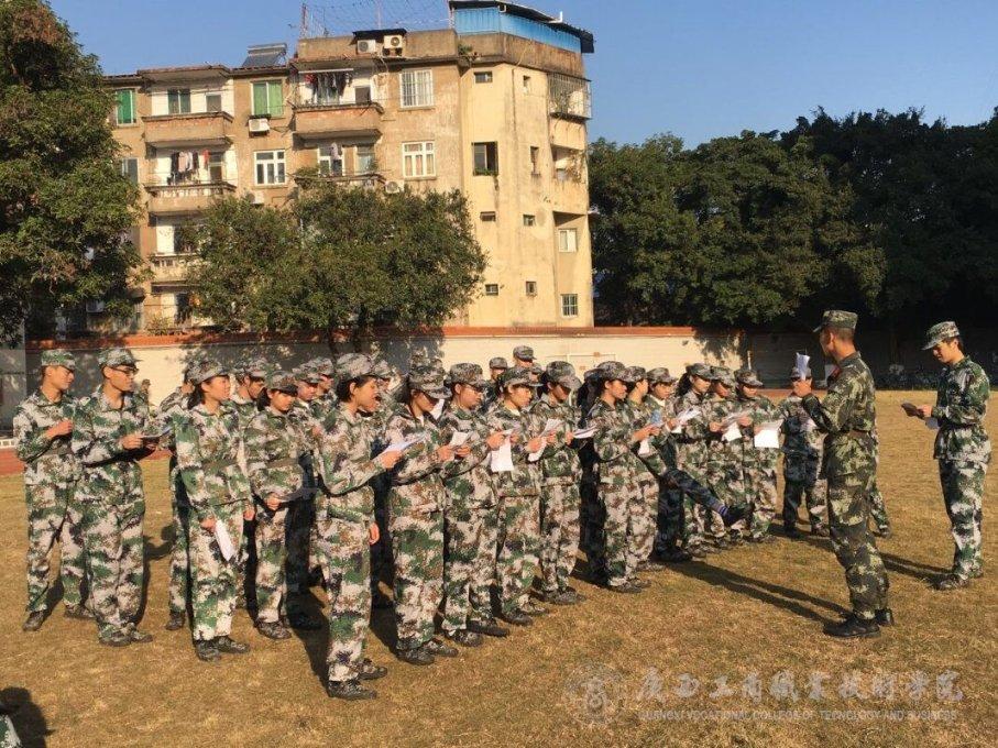 《局内人》：揭露权力核心的黑暗真相，深入人性的深渊！